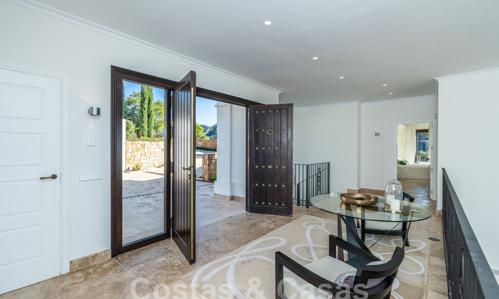 Stately Mediterranean-style luxury villa for sale with stunning panoramic sea views in Marbella - Benahavis 59845