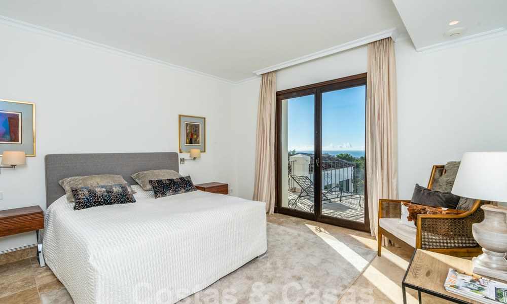 Stately Mediterranean-style luxury villa for sale with stunning panoramic sea views in Marbella - Benahavis 59849