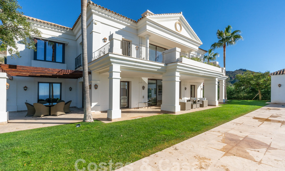 Stately Mediterranean-style luxury villa for sale with stunning panoramic sea views in Marbella - Benahavis 59882