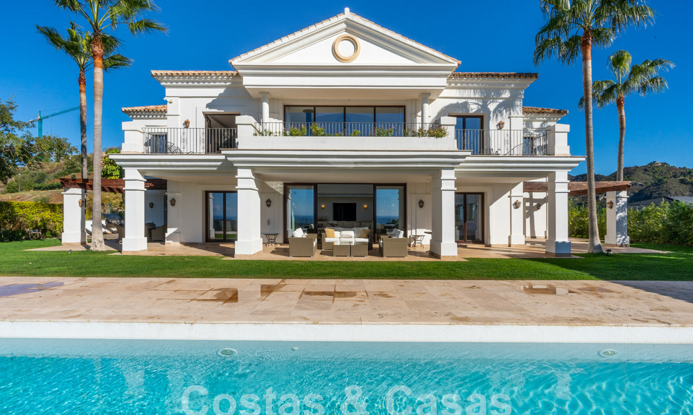 Stately Mediterranean-style luxury villa for sale with stunning panoramic sea views in Marbella - Benahavis 59886