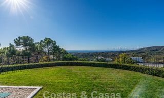 Stately Mediterranean-style luxury villa for sale with stunning panoramic sea views in Marbella - Benahavis 59888 