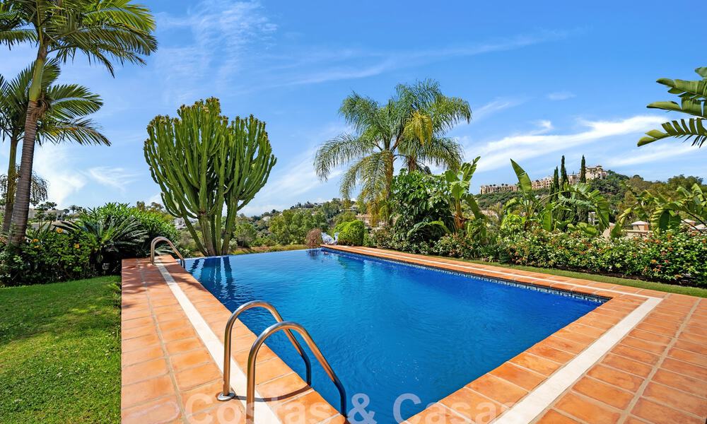 Spacious luxury villa for sale adjacent to prime golf course in La Quinta golf resort, Benahavis - Marbella 59782