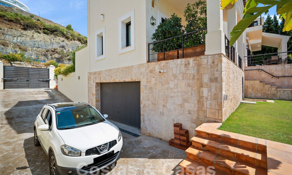 Spacious luxury villa for sale adjacent to prime golf course in La Quinta golf resort, Benahavis - Marbella 59784