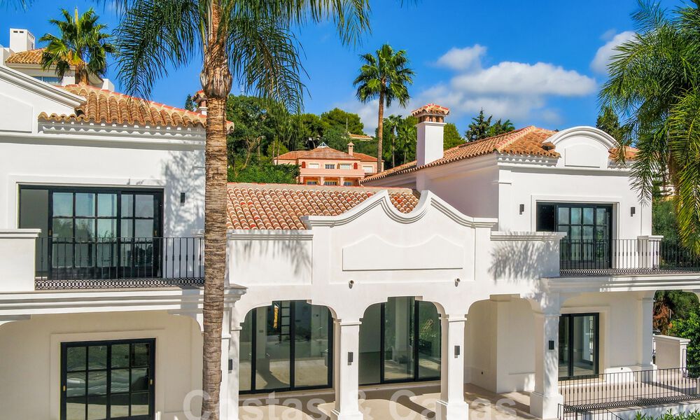 Luxury villa in a classic and Andalusian architectural style w/ sea views for sale, New Golden Mile, Marbella - Estepona 60084