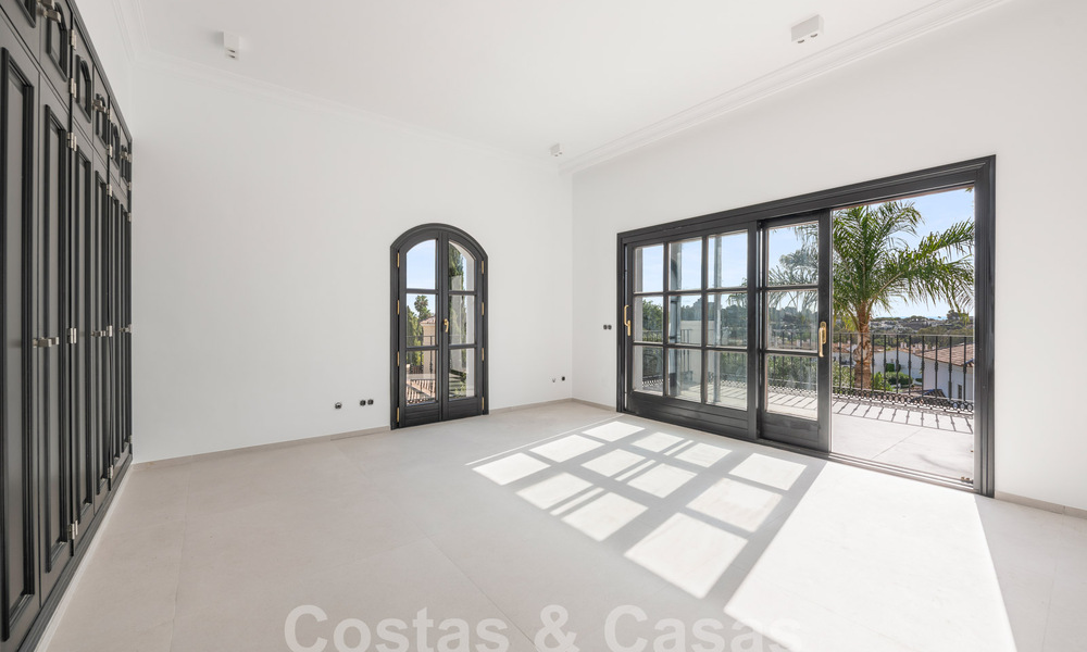 Luxury villa in a classic and Andalusian architectural style w/ sea views for sale, New Golden Mile, Marbella - Estepona 60095
