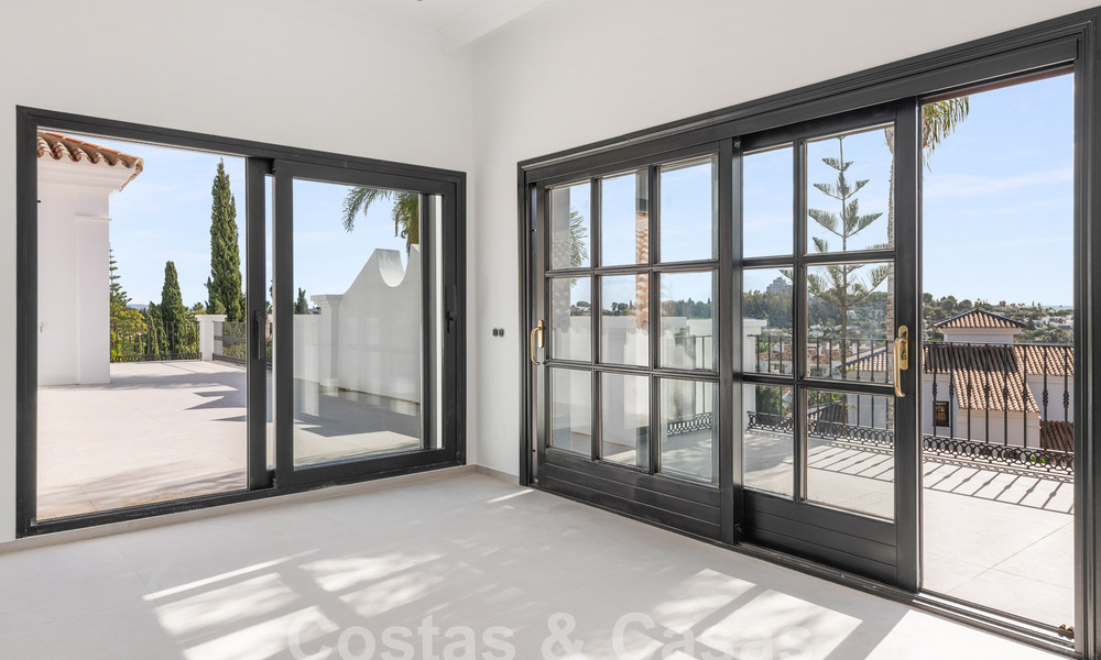 Luxury villa in a classic and Andalusian architectural style w/ sea views for sale, New Golden Mile, Marbella - Estepona 60098