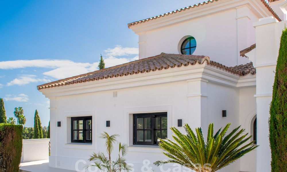 Luxury villa in a classic and Andalusian architectural style w/ sea views for sale, New Golden Mile, Marbella - Estepona 60101