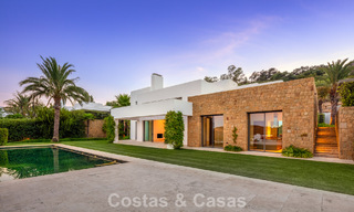Contemporary luxury villa for sale in a first-line golf resort on the Costa del Sol 60455 
