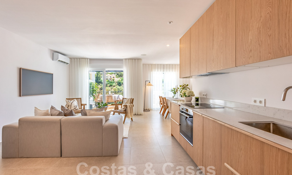 Contemporary renovated penthouse for sale with spacious terrace and sea views in La Quinta golf resort, Benahavis - Marbella 60621