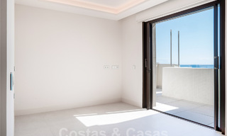 Modern luxury apartment for sale with sea views in an exclusive beach complex on the New Golden Mile, Marbella - Estepona 60743 