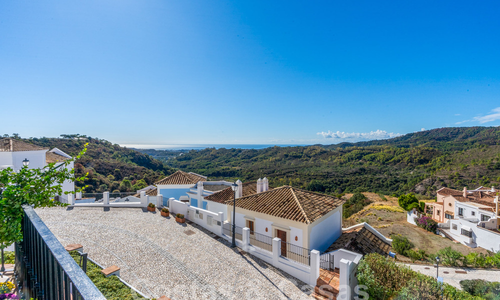 Charming, Andalusian, semi-detached house with sea views for sale in the hills of Marbella - Benahavis 61901