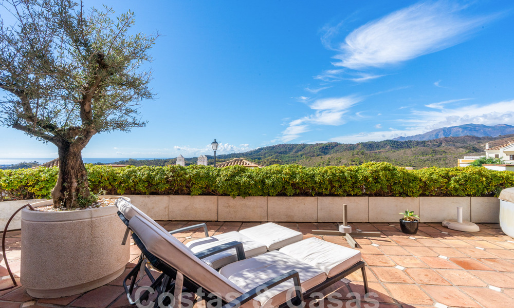 Charming, Andalusian, semi-detached house with sea views for sale in the hills of Marbella - Benahavis 61918