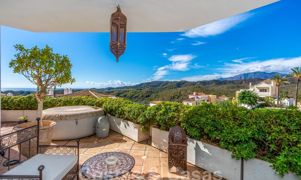 Charming, Andalusian, semi-detached house with sea views for sale in the hills of Marbella - Benahavis 61923