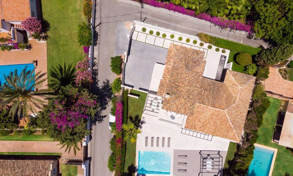 Modern, Mediterranean luxury villa for sale in a sought-after beach urbanisation in San Pedro, Marbella 62062