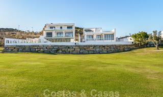 New development of modern luxury villas for sale, frontline golf with sea views in Mijas, Costa del Sol 62442 