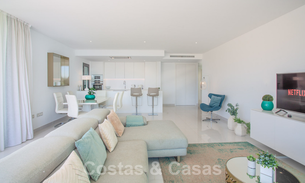 Modern 3 bedroom apartment with spacious terraces for sale on the New Golden Mile between Marbella and Estepona 62496