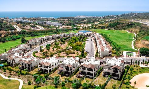 Spacious Spanish villas for sale in an idyllic golf setting in La Duquesa, Costa del Sol 64636