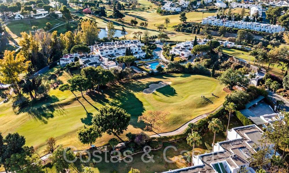 Recently renovated townhouse in a gated complex for sale, adjacent to the golf course in Nueva Andalucia, Marbella 65229