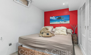Trendy beach house for sale with stunning sea views in a first line beach complex close to Estepona town 65394 