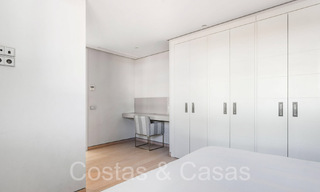 Modernist luxury villa for sale in a gated urbanization in La Quinta, Marbella - Benahavis 65712 