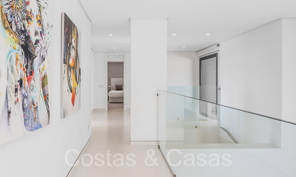 Modernist luxury villa for sale in a gated urbanization in La Quinta, Marbella - Benahavis 65716