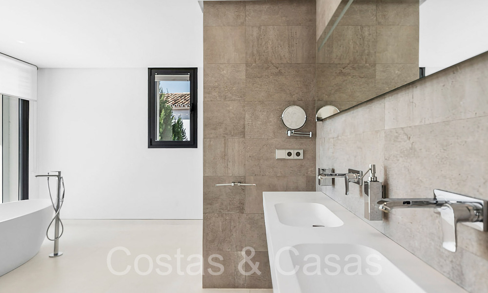 Modernist luxury villa for sale in a gated urbanization in La Quinta, Marbella - Benahavis 65721