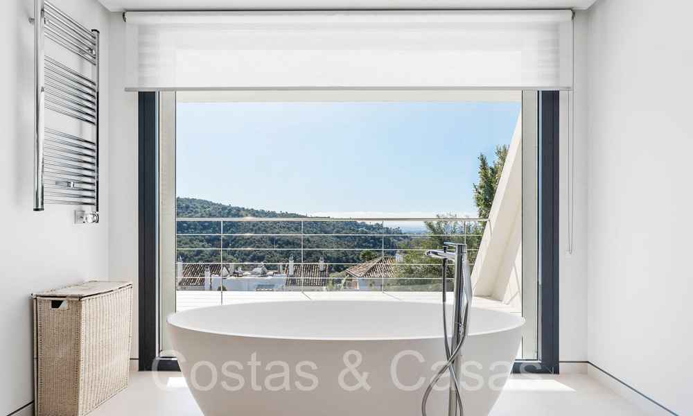 Modernist luxury villa for sale in a gated urbanization in La Quinta, Marbella - Benahavis 65722