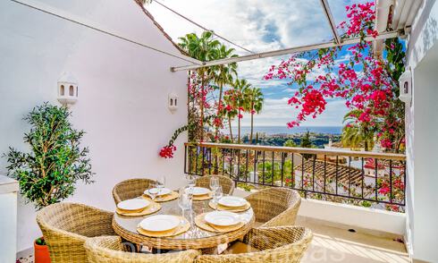 Picturesque townhouse with sea views and independent studio for sale in a gated community the hills of Marbella - Benahavis 65968