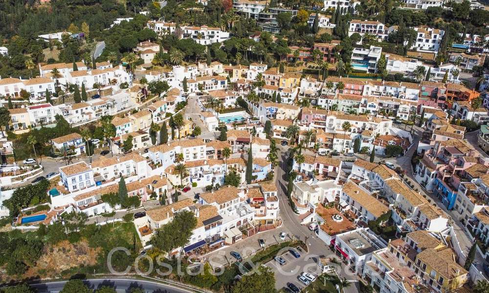 Picturesque townhouse with sea views and independent studio for sale in a gated community the hills of Marbella - Benahavis 65974