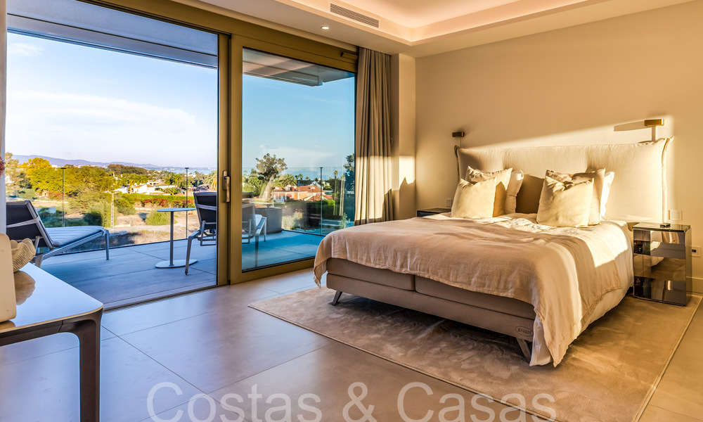 Ultra luxurious penthouse with private pool for sale in the centre of Marbella's Golden Mile 66122