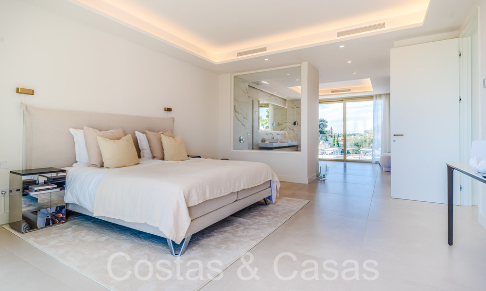 Ultra luxurious penthouse with private pool for sale in the centre of Marbella's Golden Mile 66143