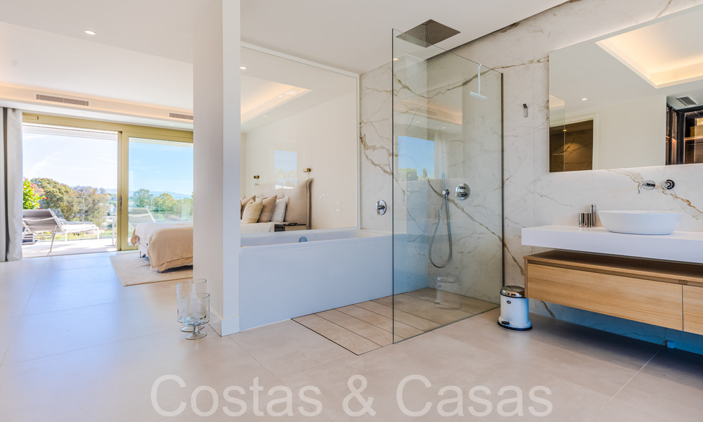 Ultra luxurious penthouse with private pool for sale in the centre of Marbella's Golden Mile 66145