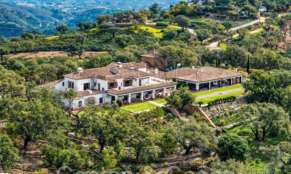 Magnificent Andalusian country estate for sale on an elevated plot of 5 hectares in the hills of East Marbella 67558
