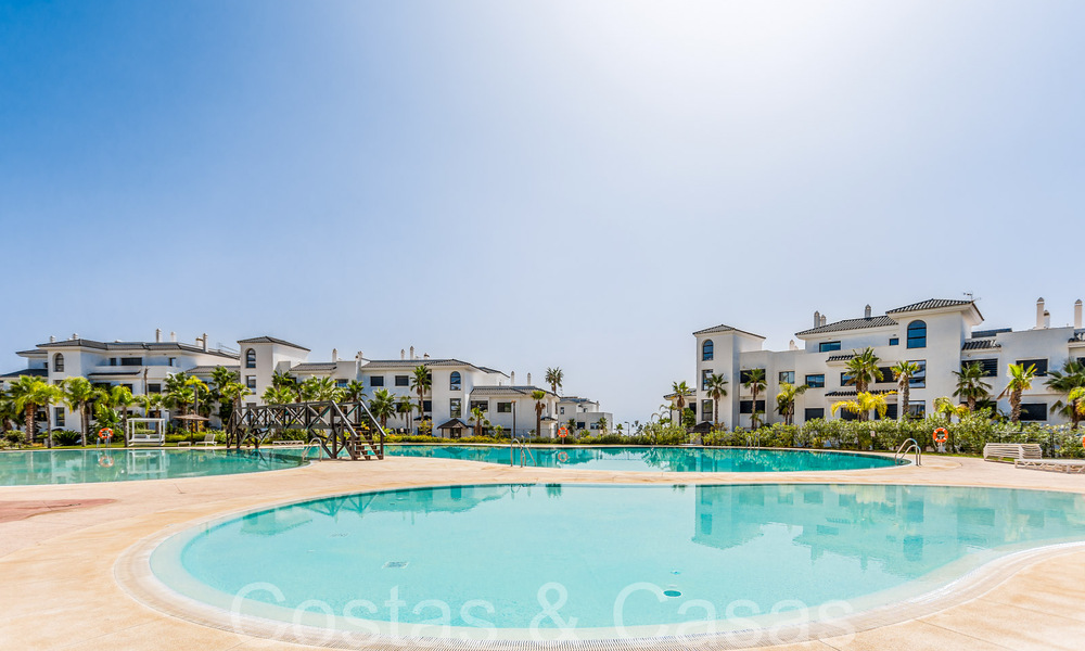 Ready to move in, spacious penthouse with panoramic sea views for sale in the hills of Estepona, close to the centre 67522