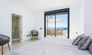 Ready to move in, spacious penthouse with panoramic sea views for sale in the hills of Estepona, close to the centre 67525 