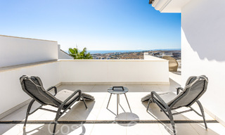 Ready to move in, spacious penthouse with panoramic sea views for sale in the hills of Estepona, close to the centre 67527 