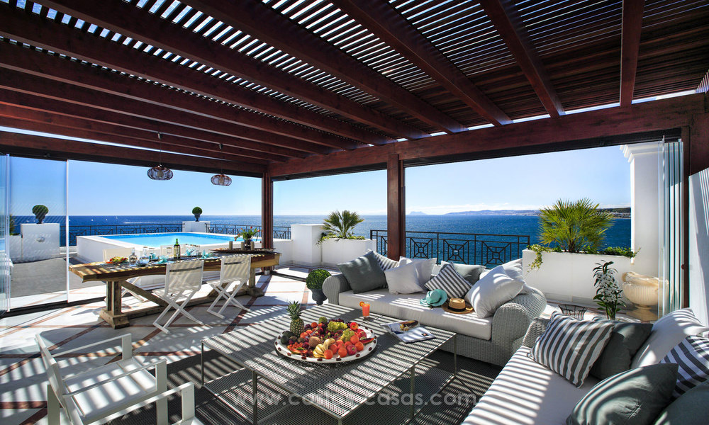 Frontline beach luxury penthouse to buy, Estepona, Costa del Sol, first line beach with open sea view and private pool 9832