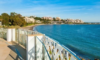 Frontline beach luxury penthouse to buy, Estepona, Costa del Sol, first line beach with open sea view and private pool 7993 