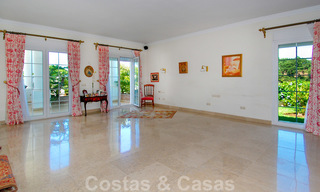 Colonial styled luxury villa to buy in Marbella East. 22554 