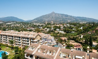 Apartments for sale within walking distance of all amenities and Puerto Banus and sea views in Nueva Andalucia, Marbella 1138 