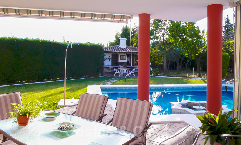 One of a kind villa for sale in a well-known area on the New Golden Mile in Estepona - Marbella 22745