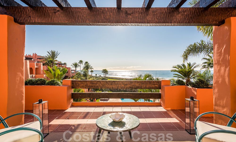 Beachfront luxury penthouses for sale in Marbella. Last unit, reduced to sell! 33876