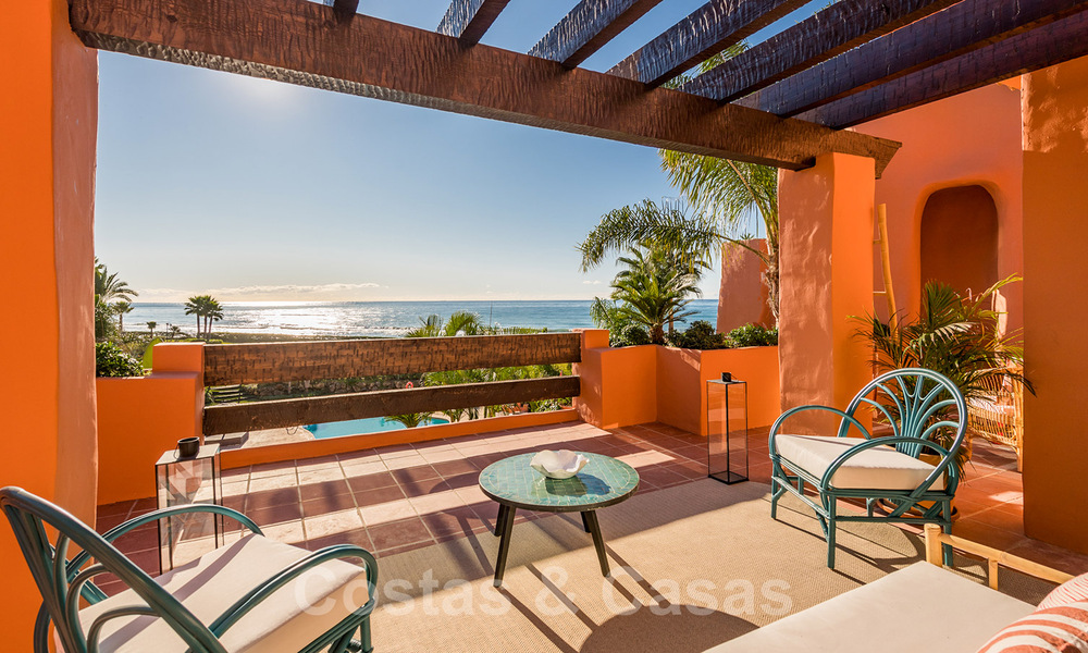Beachfront luxury penthouses for sale in Marbella. Last unit, reduced to sell! 33877