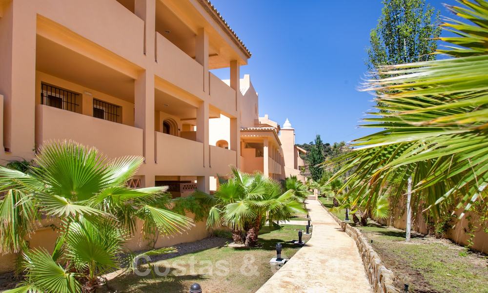 Apartments for sale with sea views and spacious terraces in Elviria, Marbella east 20257