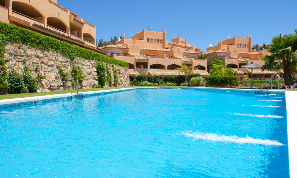 Apartments for sale with sea views and spacious terraces in Elviria, Marbella east 20269