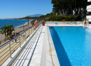 Luxury apartment for sale, frontline beach Golden Mile - Marbella centre