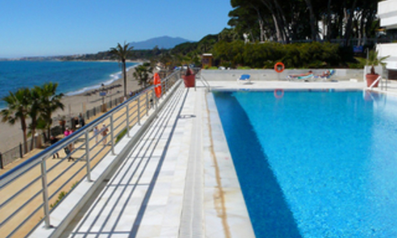 Luxury apartment for sale, frontline beach Golden Mile - Marbella centre 0