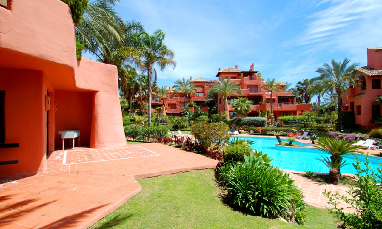 Frontline beach luxury apartment for sale Marbella Estepona 1