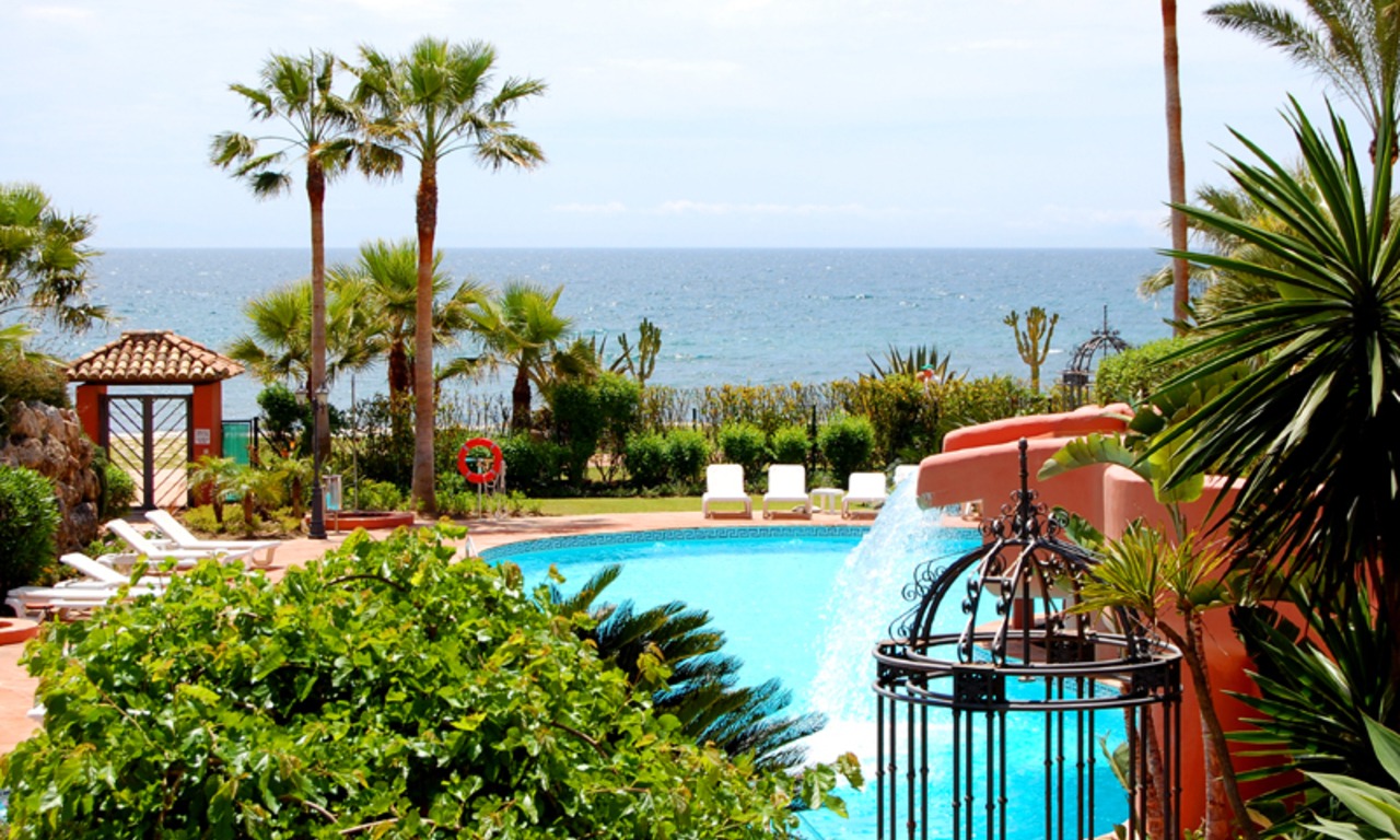 Frontline beach luxury apartment for sale Marbella Estepona 0