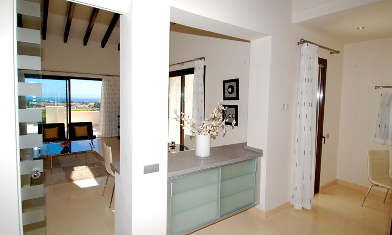 Luxury apartments for sale in the area Marbella - Benahavis 8